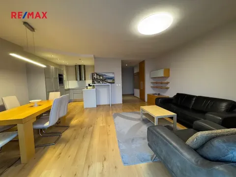 Pronájem bytu 3+kk, Praha - Strašnice, Vinohradská, 96 m2