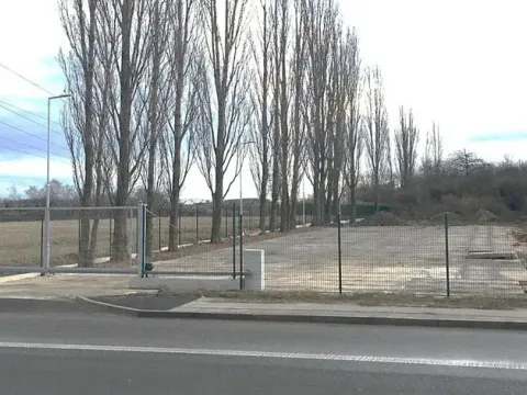 Pronájem pozemku, Praha - Horní Počernice, 650 m2