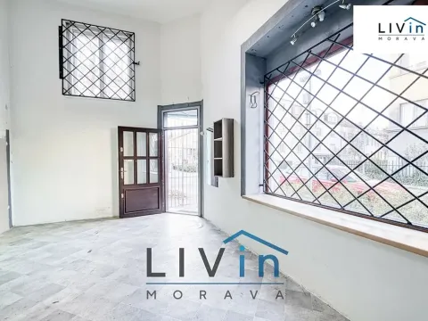 Pronájem obchodního prostoru, Olomouc, Husitská, 54 m2