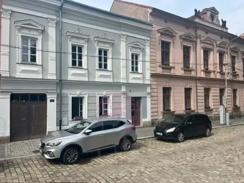 Pronájem obchodního prostoru, Kostelec nad Černými lesy, náměstí Smiřických, 70 m2