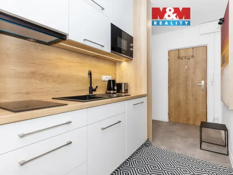 Pronájem bytu 1+1, Pardubice - Studánka, Josefa Janáčka, 32 m2