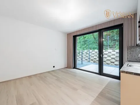 Prodej bytu 1+kk, Praha - Hlubočepy, Na Zlíchově, 26 m2