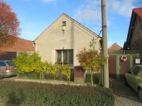 Dražba rodinného domu, Černuc, 207 m2