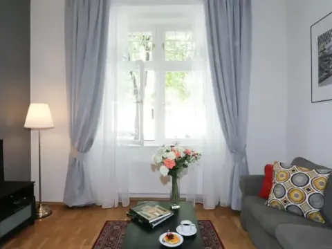 Pronájem bytu 2+kk, Praha - Vinohrady, Na Kozačce, 40 m2