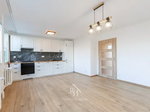 Pronájem bytu 3+kk, Kladno, Ostravská, 55 m2