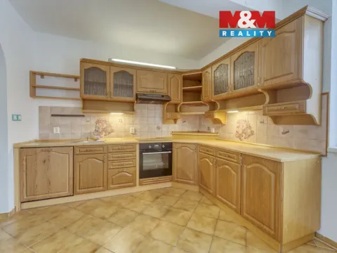 Prodej bytu 3+1, Město Touškov, Partyzánská, 81 m2