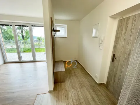 Pronájem bytu 1+kk, Pyšely, Sedlákova, 30 m2