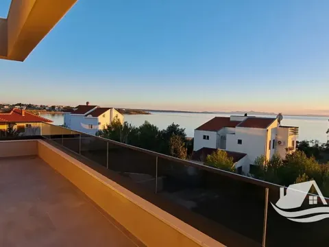 Prodej bytu 4+kk, Privlaka, Chorvatsko, 121 m2