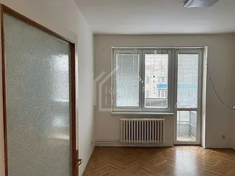 Prodej bytu 3+1, Praha - Vršovice, U Slavie, 71 m2