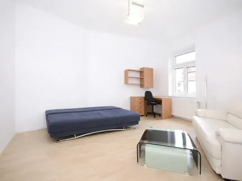 Pronájem bytu 1+kk, Praha - Libeň, Heydukova, 40 m2