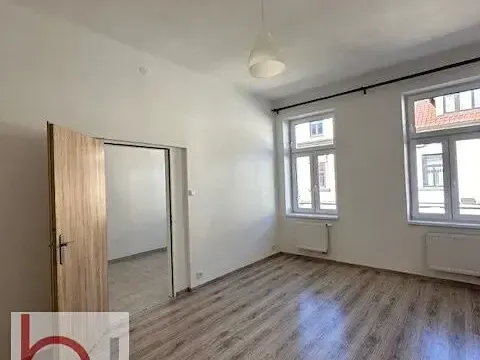 Pronájem bytu 1+1, České Budějovice, Matice školské, 37 m2