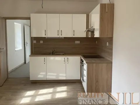 Pronájem bytu 2+kk, Plzeň, Prvomájová, 48 m2