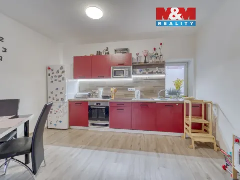 Prodej bytu 3+kk, Chrást, Dlouhá, 65 m2