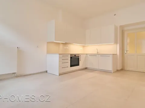 Pronájem bytu 3+1, Praha - Nové Město, Podskalská, 100 m2