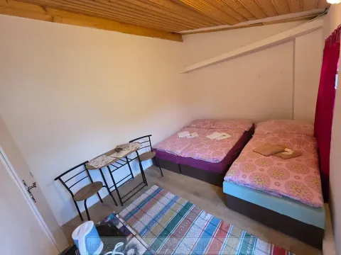 Pronájem bytu 1+kk, Praha - Modřany, U pily, 17 m2