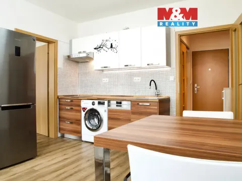 Pronájem bytu 1+1, Karlovy Vary - Bohatice, Lomená, 35 m2