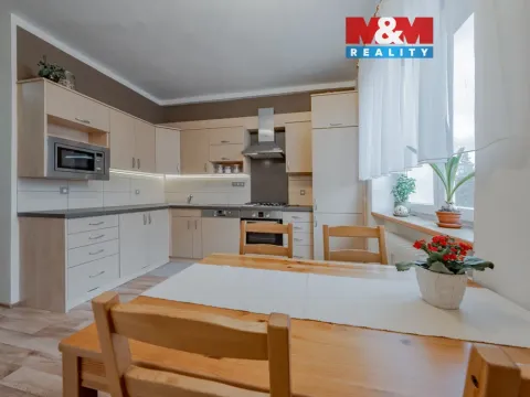 Prodej bytu 2+1, Valašské Meziříčí - Krásno nad Bečvou, Čajkovského, 58 m2