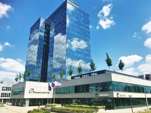 Pronájem kanceláře, Praha - Holešovice, Jankovcova, 221 m2