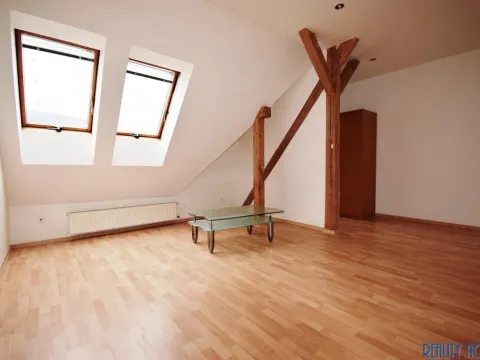 Pronájem bytu 1+1, Ústí nad Labem - Krásné Březno, Drážďanská, 40 m2