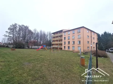 Prodej bytu 1+kk, Jesenice, V Lázních, 30 m2