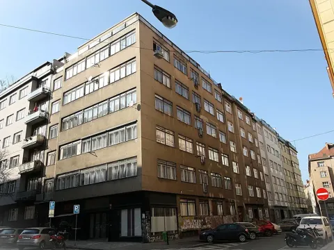 Pronájem bytu 1+kk, Praha - Holešovice, Heřmanova, 26 m2