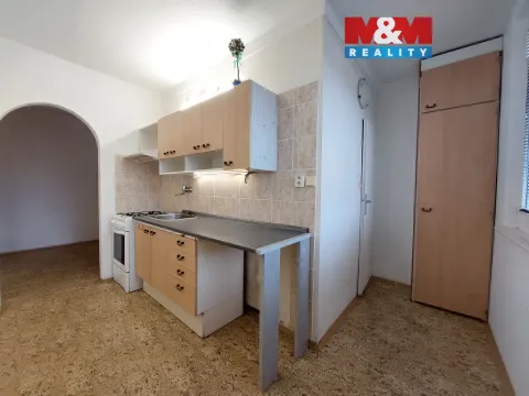 Prodej bytu 2+1, Klášterec nad Ohří, Školní, 50 m2