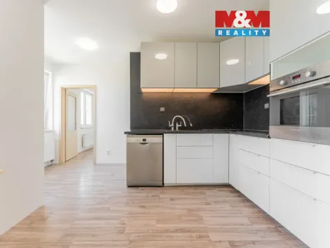 Prodej bytu 3+kk, Klecany, V Honech, 68 m2