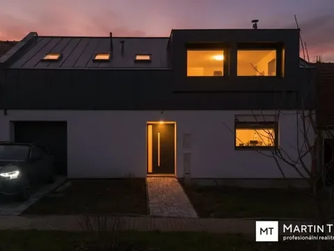 Prodej rodinného domu, Starovice, 221 m2