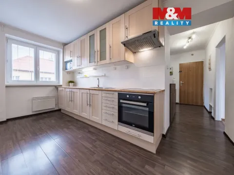 Prodej bytu 2+1, Milovice, Dukelská, 61 m2