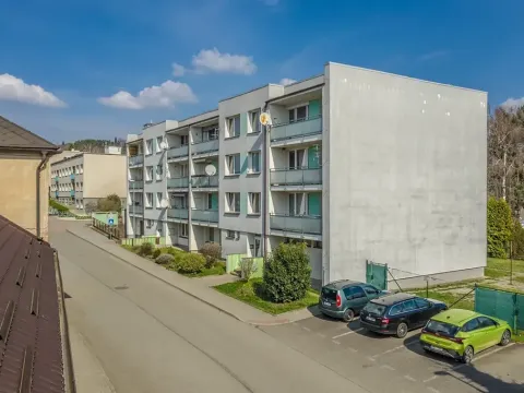 Prodej bytu 4+kk, Dobrovice, Husova ulice, 85 m2