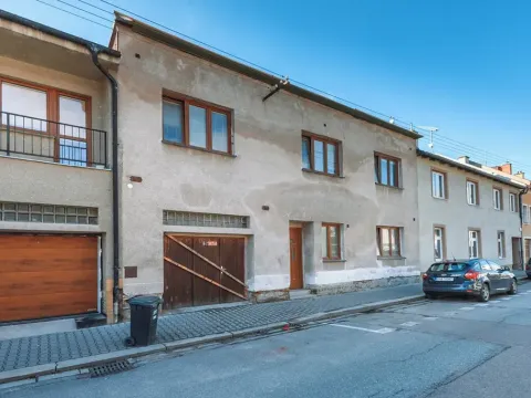 Prodej rodinného domu, Pardubice, Bezdíčkova, 240 m2