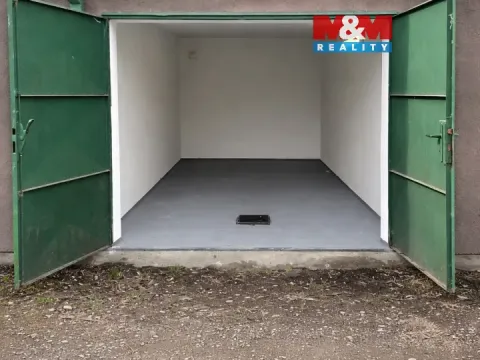 Pronájem garáže, Pardubice, Pod Vinicí, 18 m2