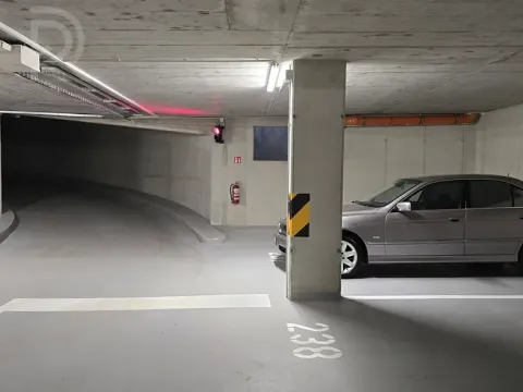 Pronájem garáže, Praha - Dolní Měcholupy, Honzíkova, 15 m2