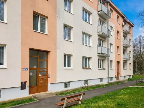 Pronájem bytu 2+1, Teplice, Buzulucká, 55 m2