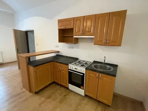 Pronájem bytu 1+1, Chrudim, Fortenská, 42 m2