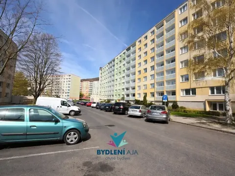 Prodej bytu 2+1, Krupka, Karla Čapka, 62 m2