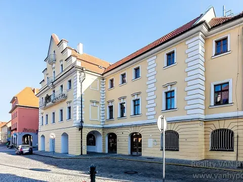 Prodej bytu 3+1, Žatec, náměstí Svobody, 101 m2