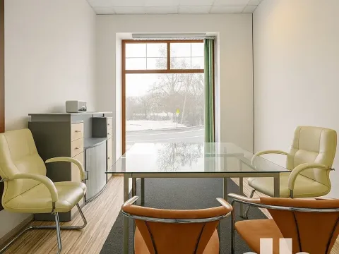 Pronájem kanceláře, Karlovy Vary, náměstí Republiky, 71 m2