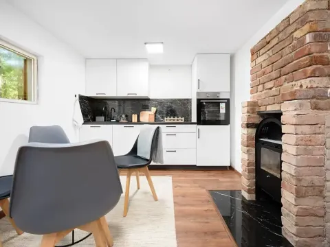 Pronájem chaty, Brno, 27 m2