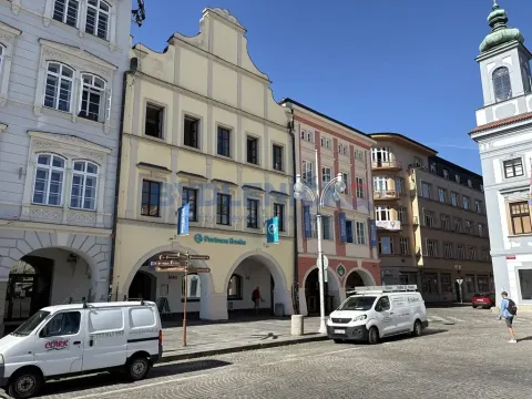 Pronájem kanceláře, České Budějovice, nám. Přemysla Otakara II., 90 m2