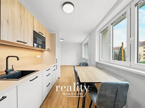 Pronájem bytu 2+1, Jihlava, Vrchlického, 53 m2