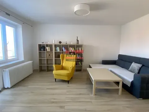 Pronájem bytu 4+1, Tábor, Husinecká, 107 m2