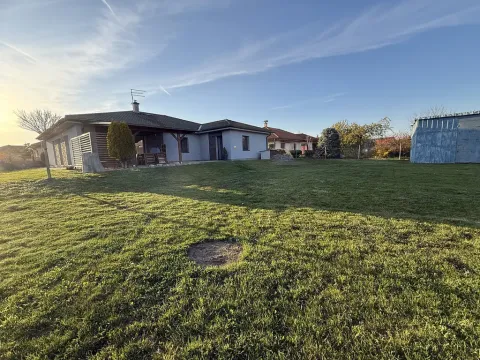 Prodej rodinného domu, Klešice, 212 m2