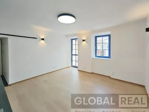 Pronájem bytu 1+kk, Jihlava, Havlíčkova, 21 m2