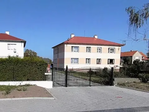 Prodej bytu 3+1, Rostoklaty, 52 m2