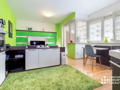 Pronájem bytu 1+kk, Ostrava, Michálkovická, 34 m2