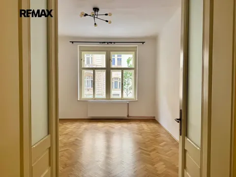 Pronájem bytu 2+1, Praha - Vinohrady, Krkonošská, 70 m2