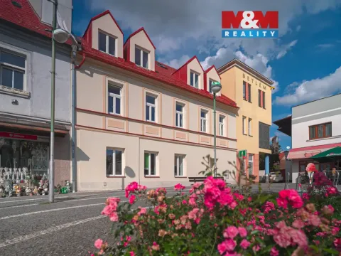 Pronájem bytu 1+kk, Třebechovice pod Orebem, Masarykovo náměstí, 41 m2