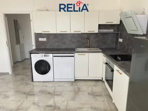 Pronájem bytu 2+kk, Liberec, Pazderkova, 42 m2