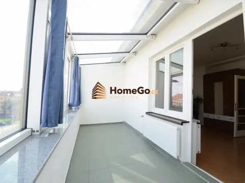 Pronájem bytu 2+kk, Praha - Nusle, U gymnázia, 50 m2